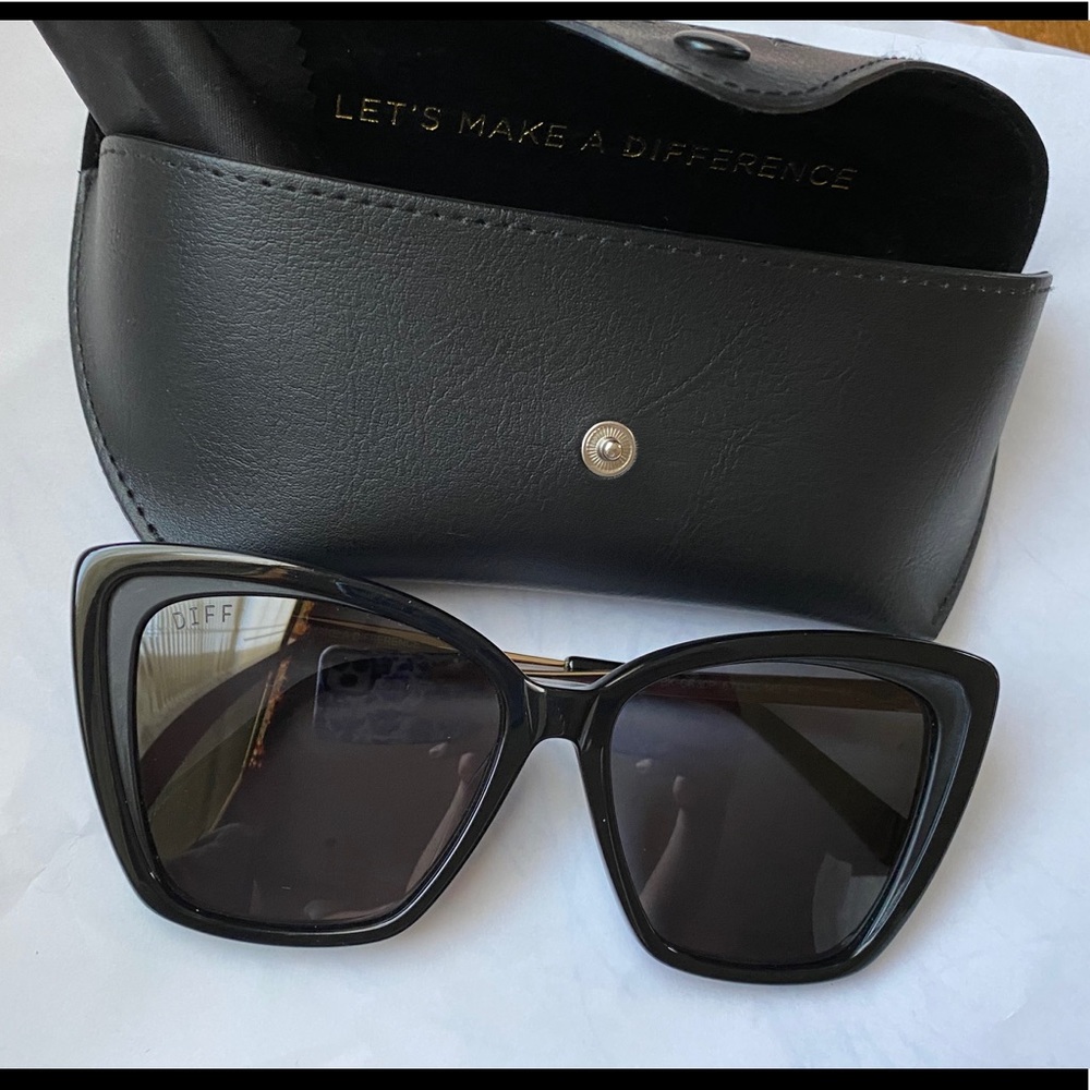 Diff Becky Sunglasses